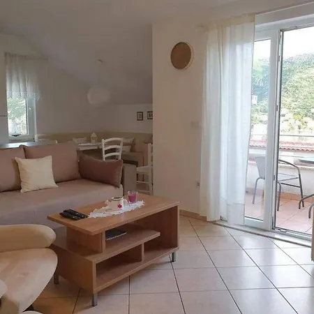 Majer - One-bedroom With Balcony * Mokošica
