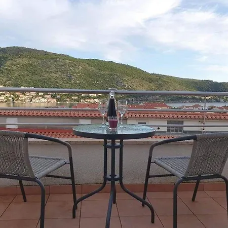 Majer - One-bedroom With Balcony Apartament